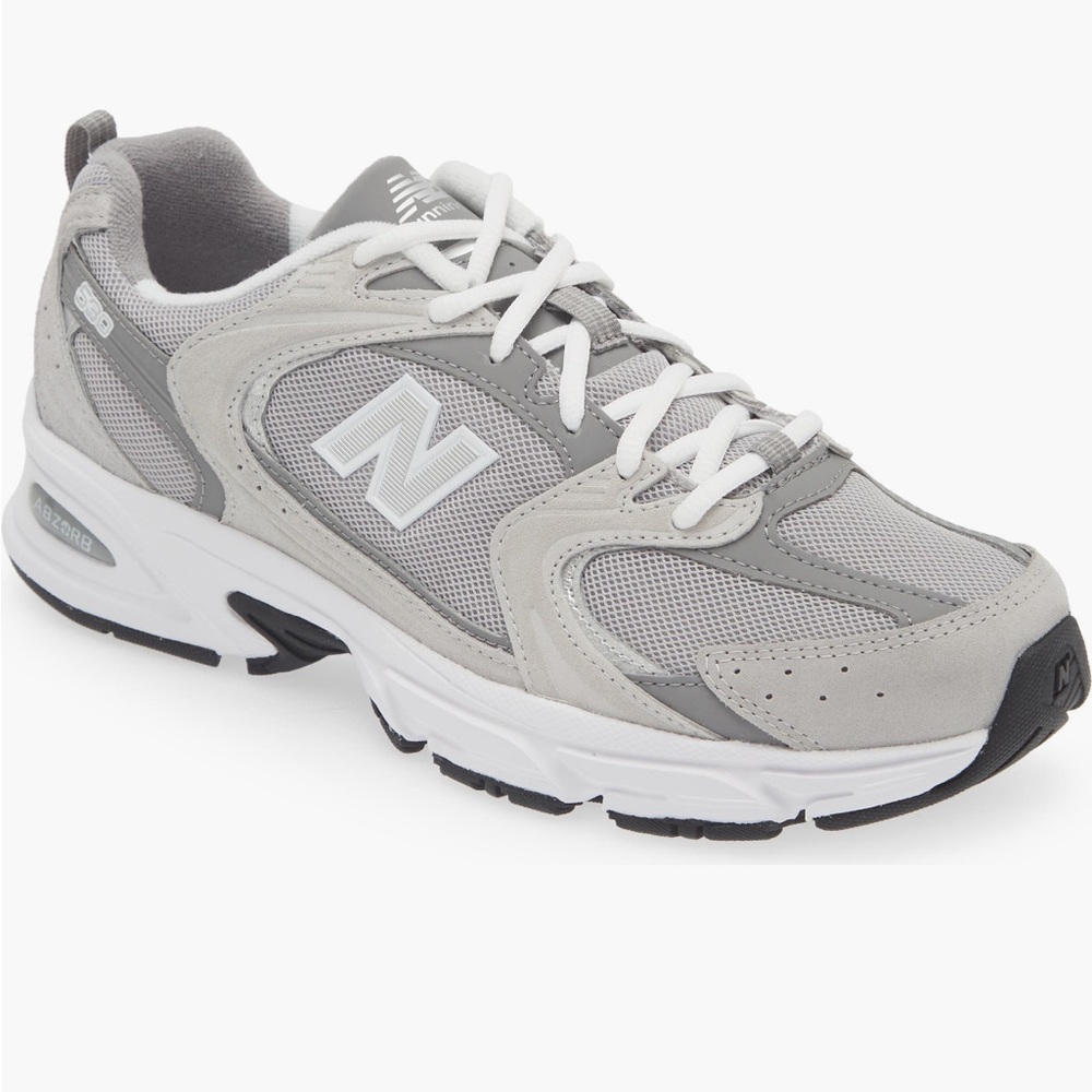 530 New Balance — Women’s 8/ Men’s 6.5